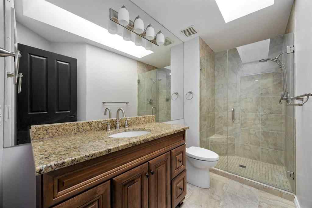 MLS® A2244561 - 21 Douglas Woods Manor SE in Douglasdale/Glen Calgary, Residential