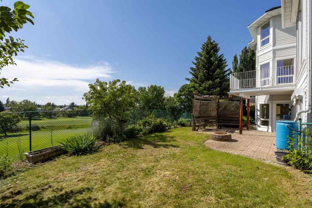 MLS® A2244561 - 21 Douglas Woods Manor SE in Douglasdale/Glen Calgary, Residential
