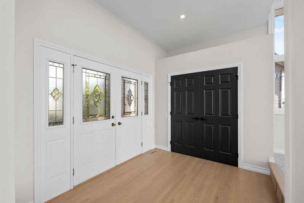 MLS® A2244561 - 21 Douglas Woods Manor SE in Douglasdale/Glen Calgary, Residential