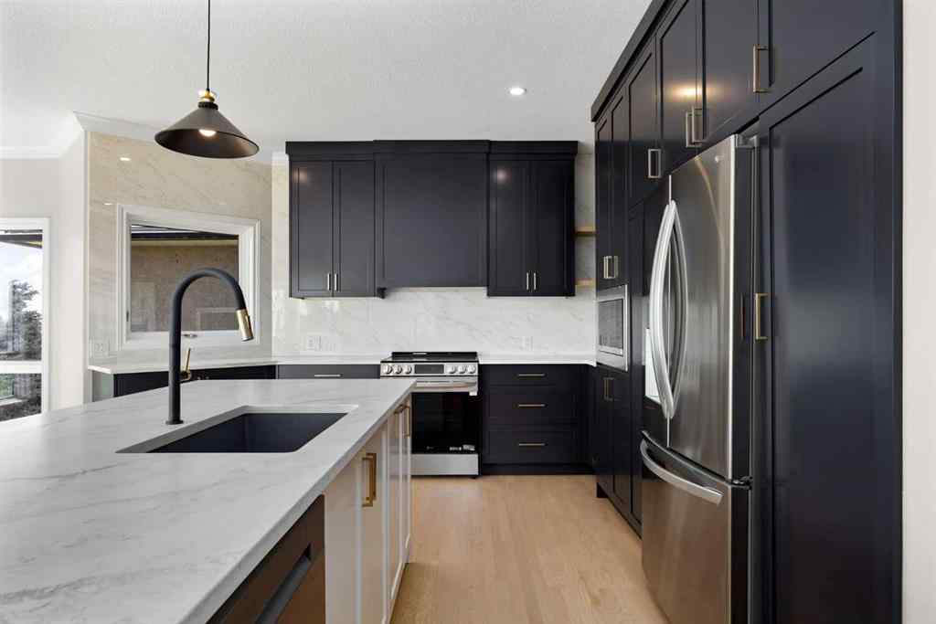 MLS® A2244561 - 21 Douglas Woods Manor SE in Douglasdale/Glen Calgary, Residential