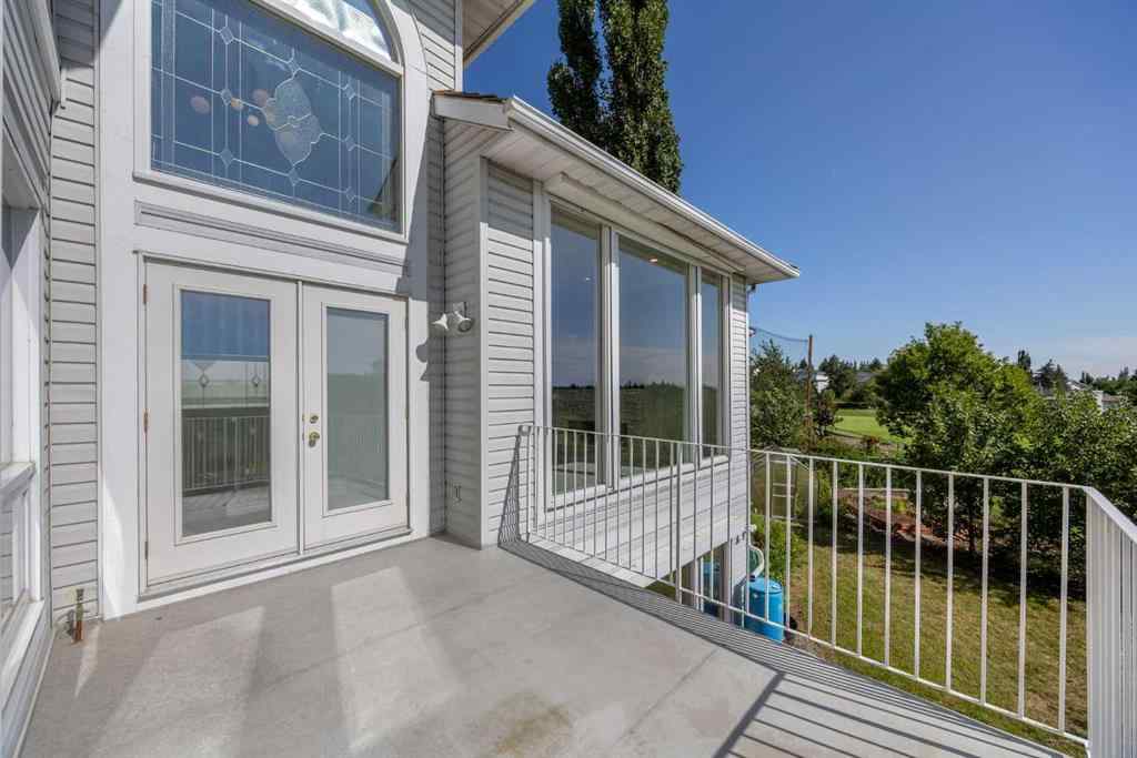 MLS® A2244561 - 21 Douglas Woods Manor SE in Douglasdale/Glen Calgary, Residential