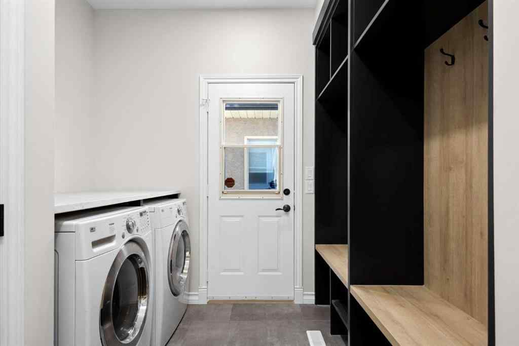 MLS® A2244561 - 21 Douglas Woods Manor SE in Douglasdale/Glen Calgary, Residential