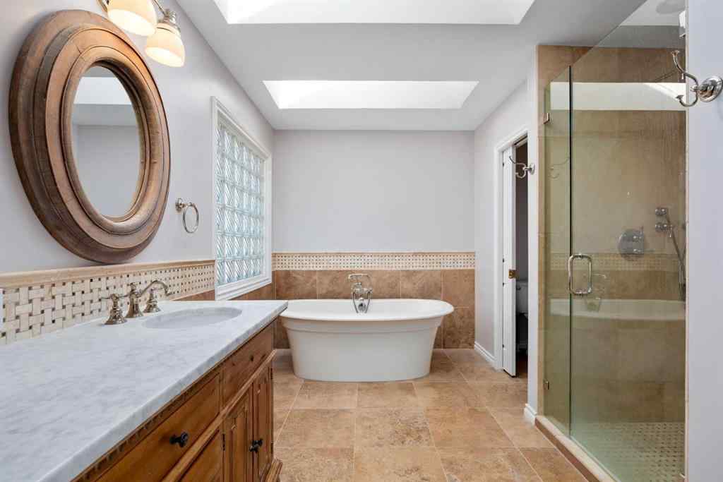 MLS® A2244561 - 21 Douglas Woods Manor SE in Douglasdale/Glen Calgary, Residential
