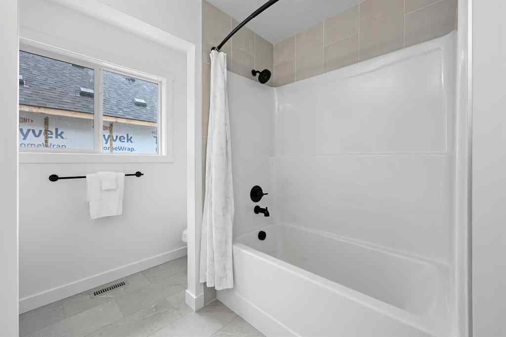 MLS® A2244563 - 626 Bayview Lane SW in Bayview Airdrie, Residential