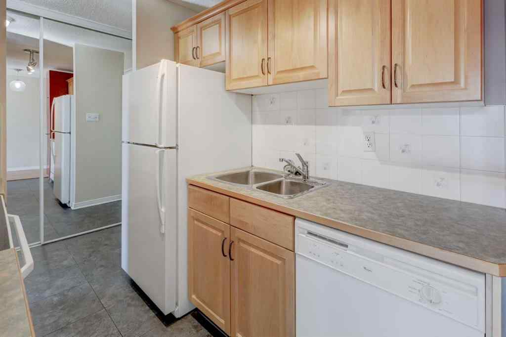 MLS® A2244566 - Unit #304 1213 13 Avenue SW in Beltline Calgary, Residential