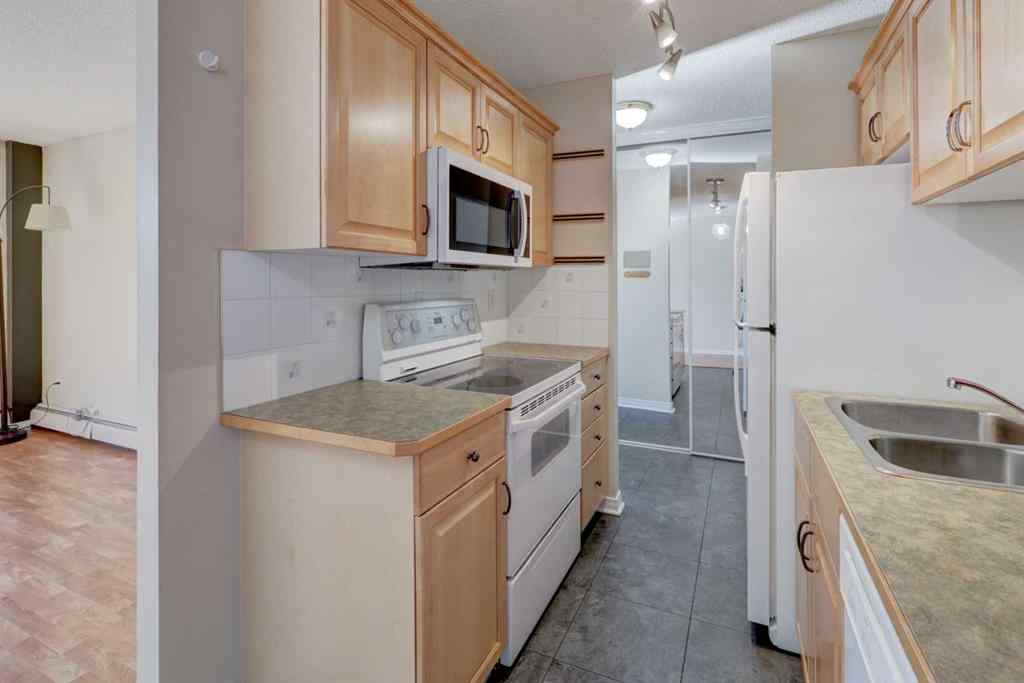 MLS® A2244566 - Unit #304 1213 13 Avenue SW in Beltline Calgary, Residential