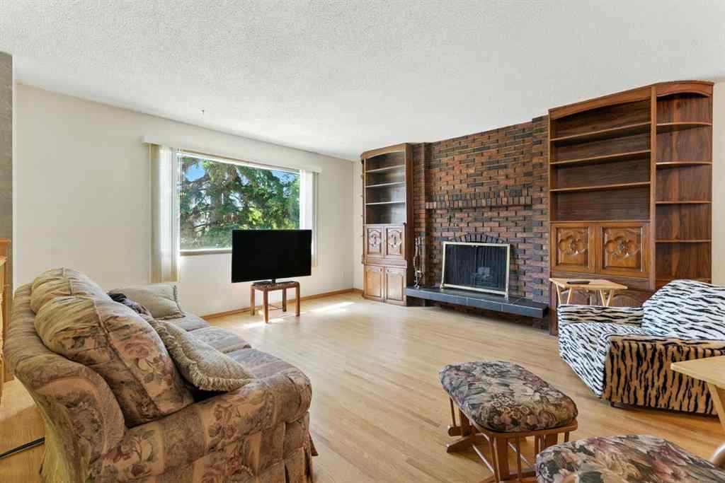 MLS® A2244567 - 5720 Madigan Drive NE in Marlborough Park Calgary, Residential