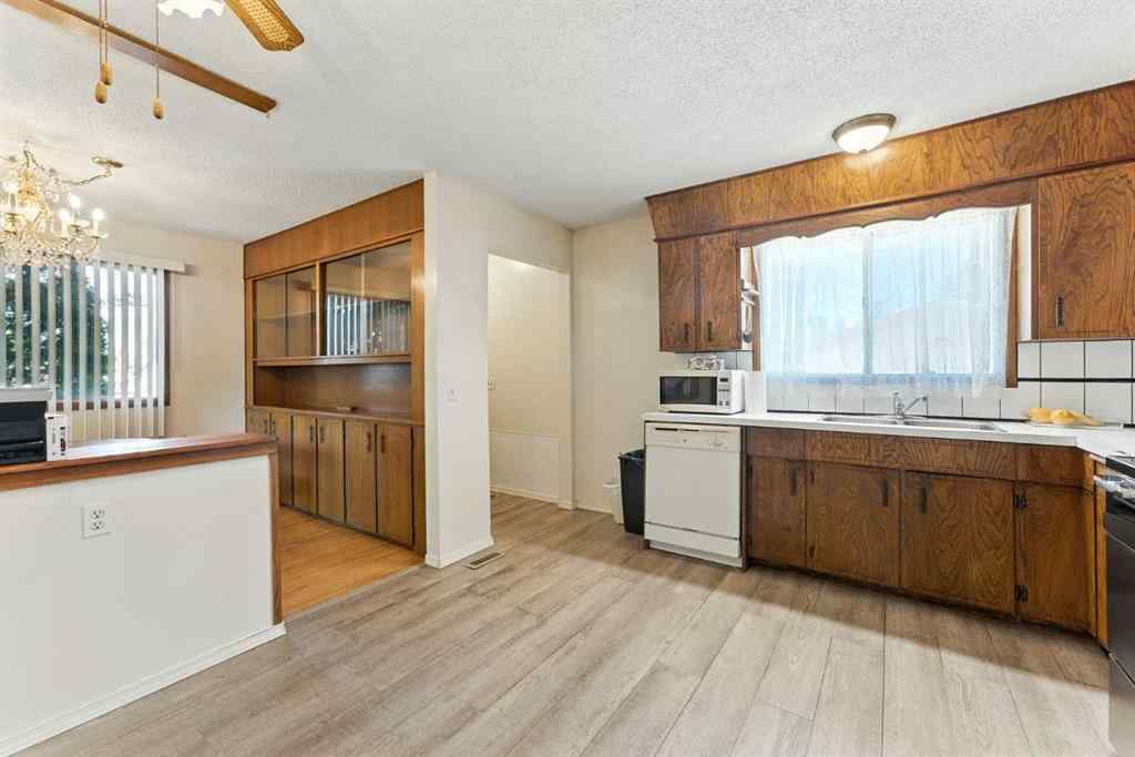 MLS® A2244567 - 5720 Madigan Drive NE in Marlborough Park Calgary, Residential