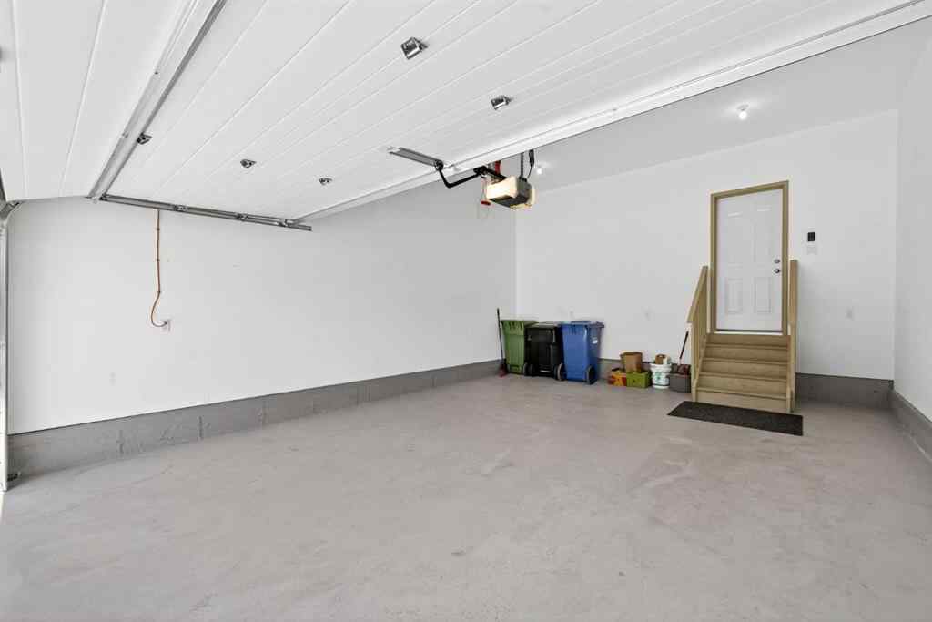 MLS® A2244582 - 140 Nolancrest Green NW in Nolan Hill Calgary, Residential