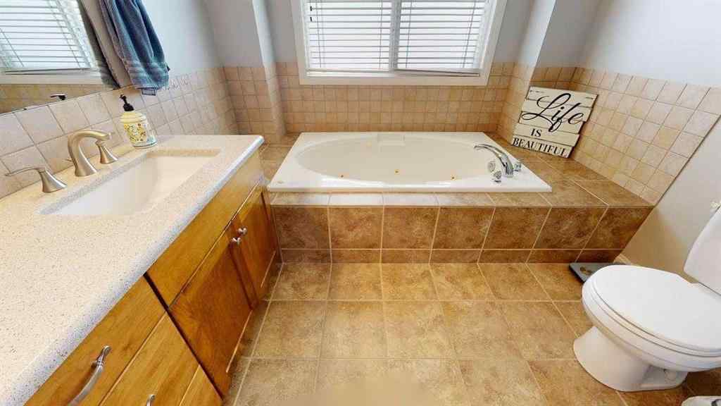 MLS® A2244584 - 91 Coalbanks Gate W in Copperwood Lethbridge, Residential