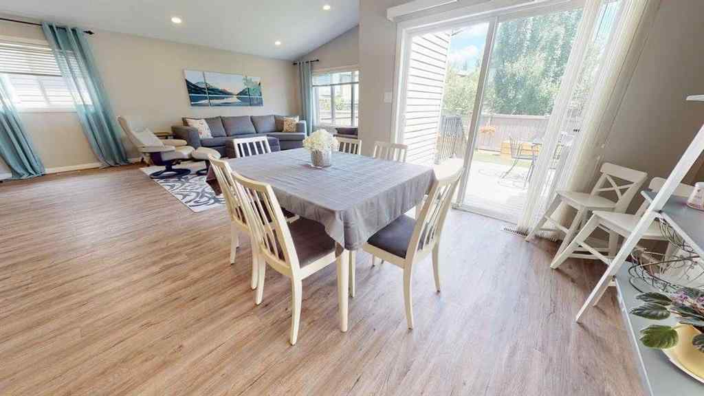 MLS® A2244584 - 91 Coalbanks Gate W in Copperwood Lethbridge, Residential