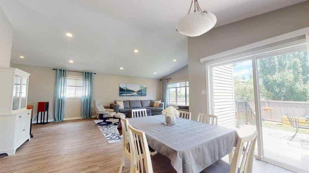 MLS® A2244584 - 91 Coalbanks Gate W in Copperwood Lethbridge, Residential