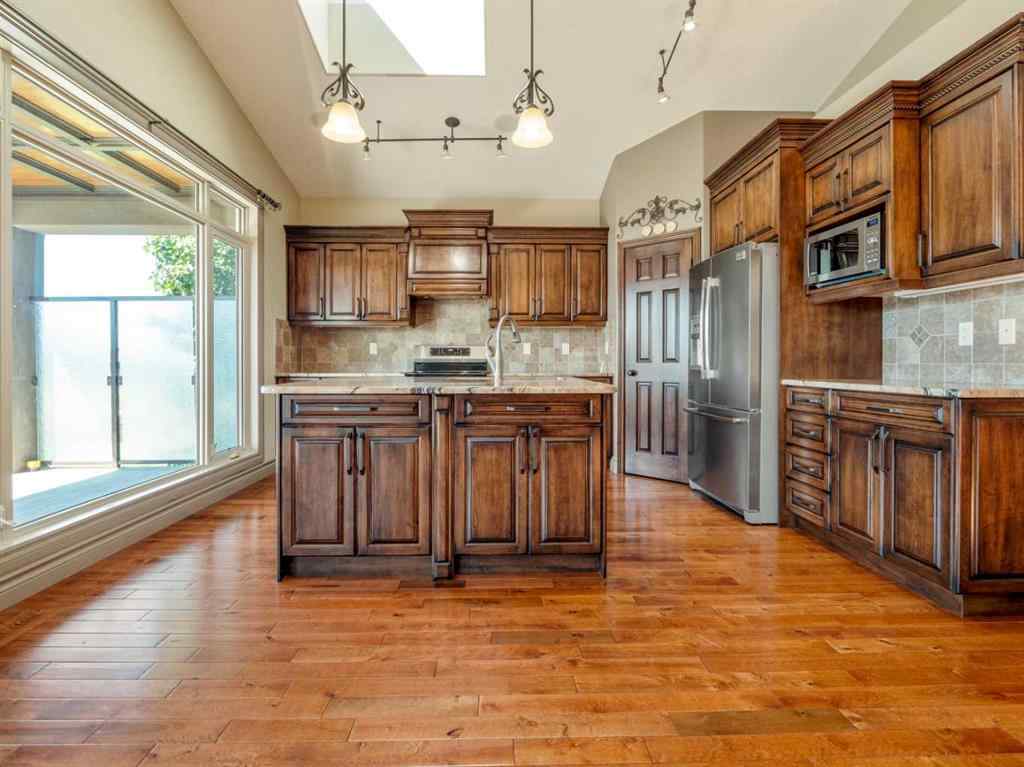 MLS® A2244586 - 629 Southgate Boulevard S in Southgate Lethbridge, Residential