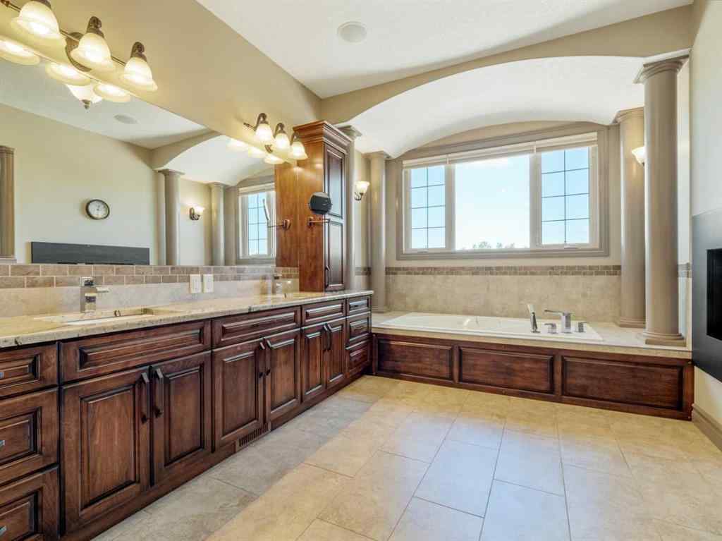 MLS® A2244586 - 629 Southgate Boulevard S in Southgate Lethbridge, Residential