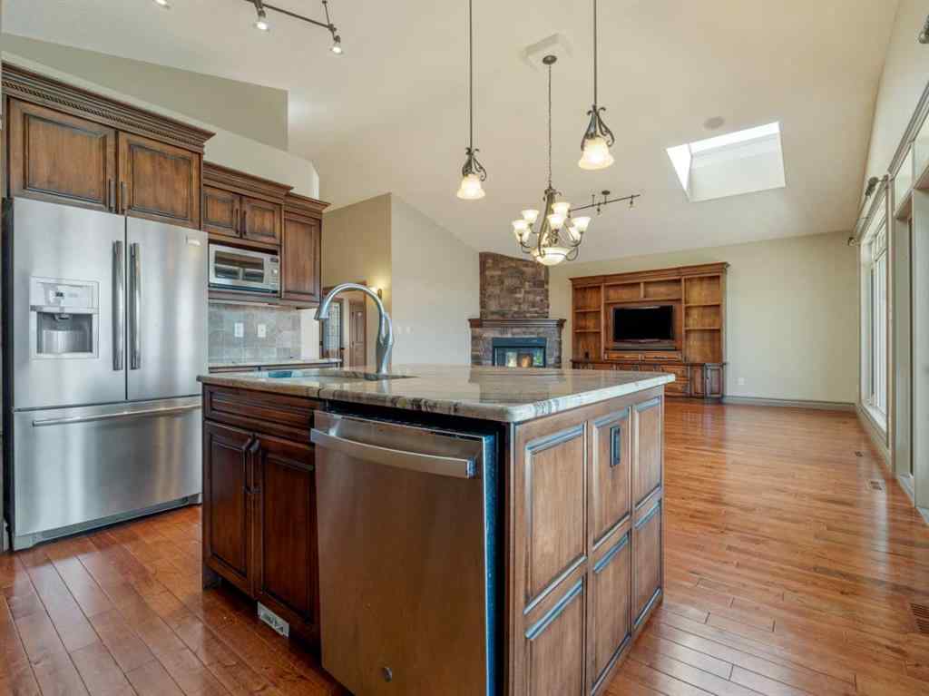 MLS® A2244586 - 629 Southgate Boulevard S in Southgate Lethbridge, Residential