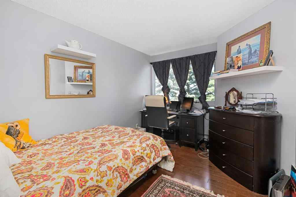 MLS® A2244594 - Unit #4 218 Village Terrace SW in Patterson Calgary, Residential