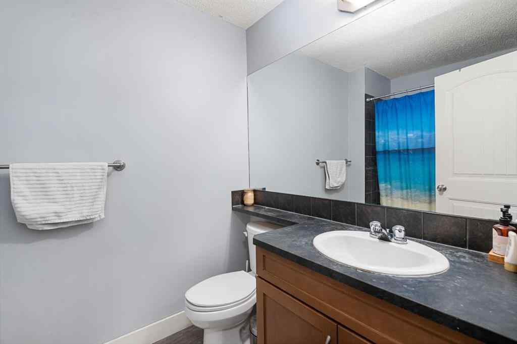 MLS® A2244594 - Unit #4 218 Village Terrace SW in Patterson Calgary, Residential