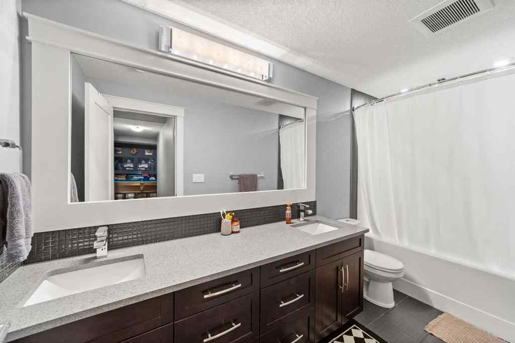 MLS® A2244601 - 71 Harrison Green  in NONE Olds, Residential