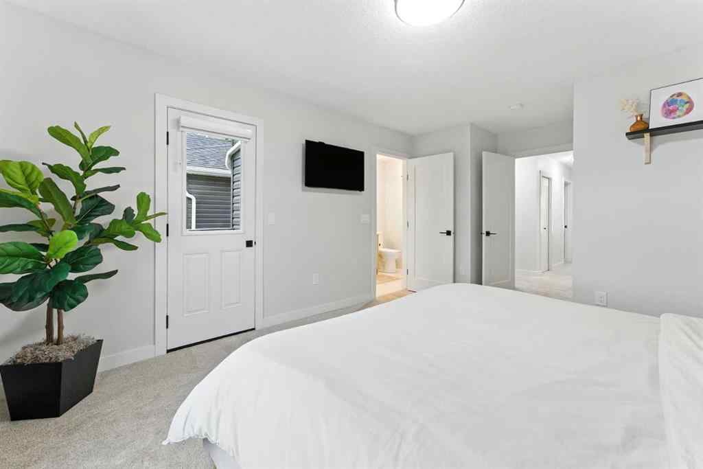 MLS® A2244605 - 20 Heritage Lane  in Heritage Hills Cochrane, Residential