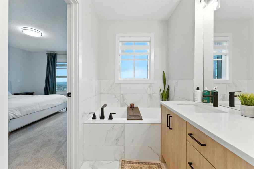 MLS® A2244605 - 20 Heritage Lane  in Heritage Hills Cochrane, Residential