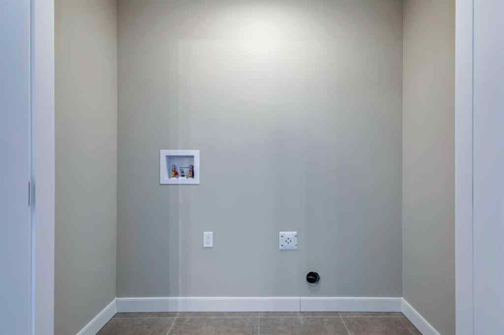 MLS® A2244606 - 220 Waterford Heath  in Waterford Chestermere, Residential