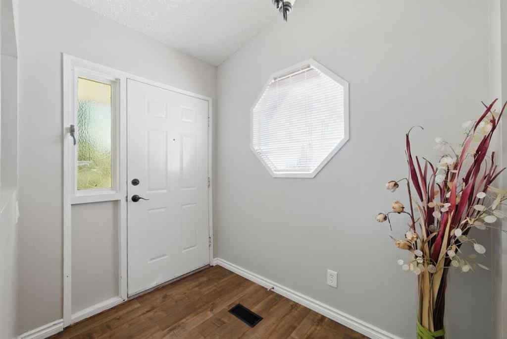 MLS® A2244611 - 828 Hunterston Crescent NW in Huntington Hills Calgary, Residential