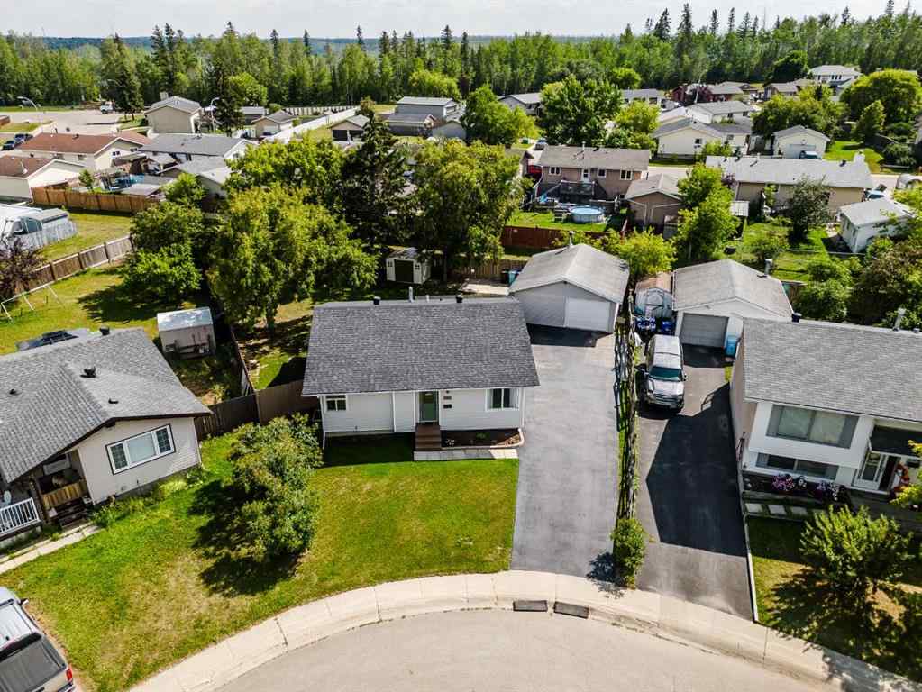 MLS® A2244617 - 208 Silvertip Place  in Thickwood Fort McMurray, Residential