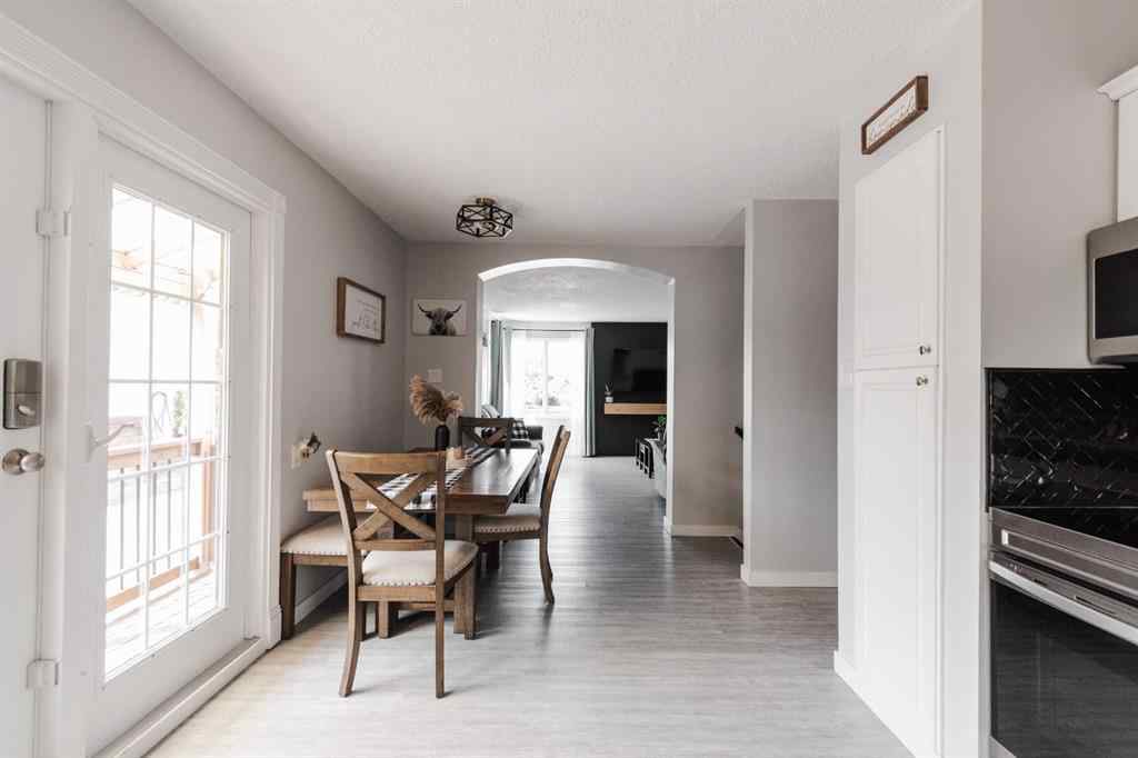 MLS® A2244617 - 208 Silvertip Place  in Thickwood Fort McMurray, Residential