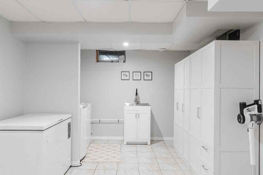 MLS® A2244617 - 208 Silvertip Place  in Thickwood Fort McMurray, Residential