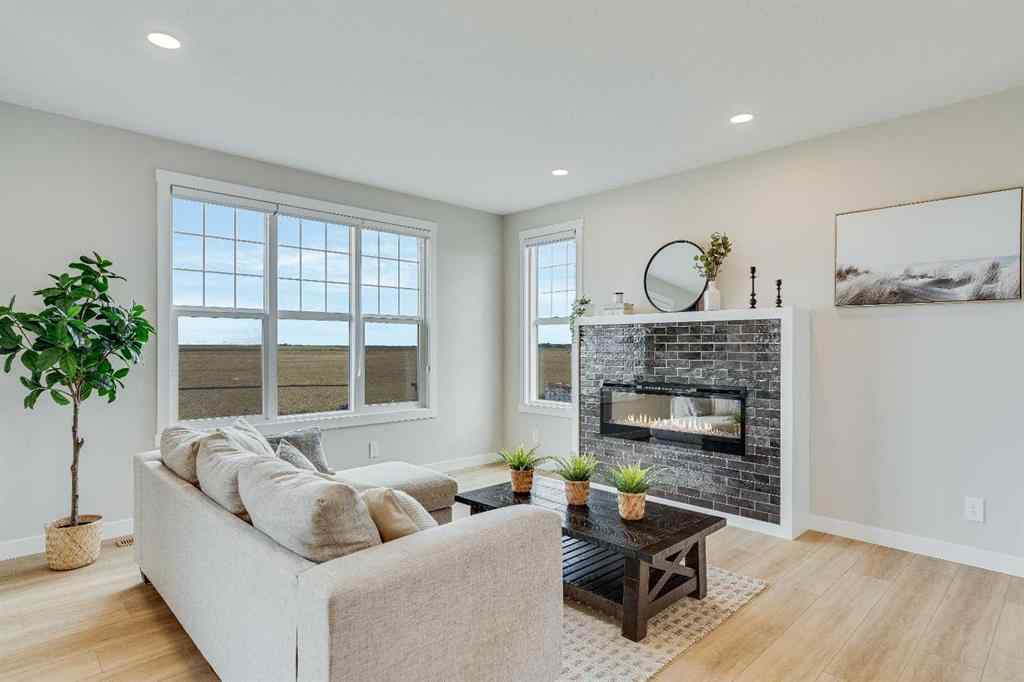 MLS® A2244624 - 479 Kinniburgh Loop  in Kinniburgh South Chestermere, Residential