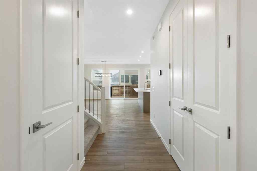 MLS® A2244626 - 69 Royston Grove NW in Haskayne Calgary, Residential
