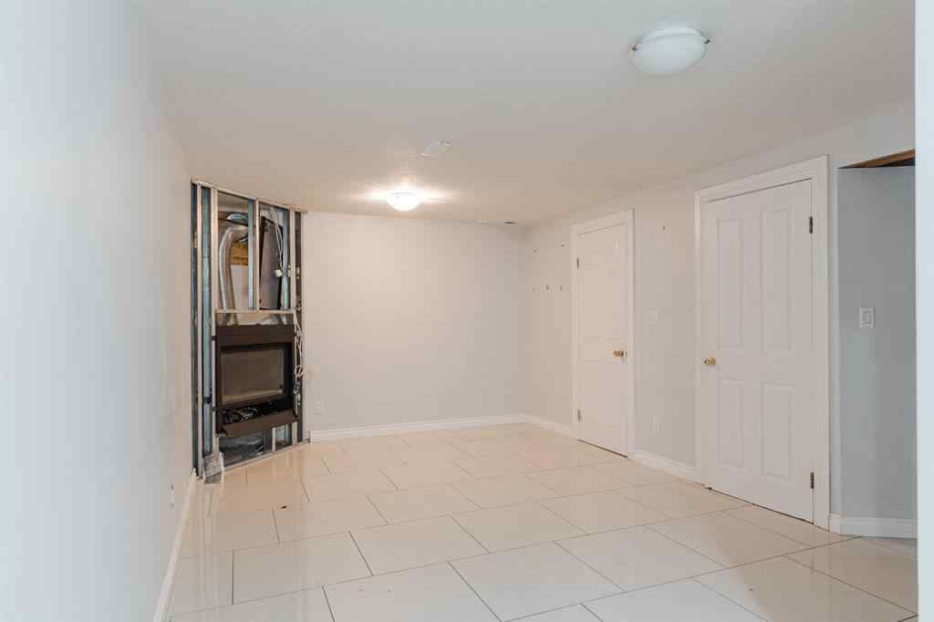 MLS® A2244628 - 182 Sifton Avenue  in Thickwood Fort McMurray, Residential