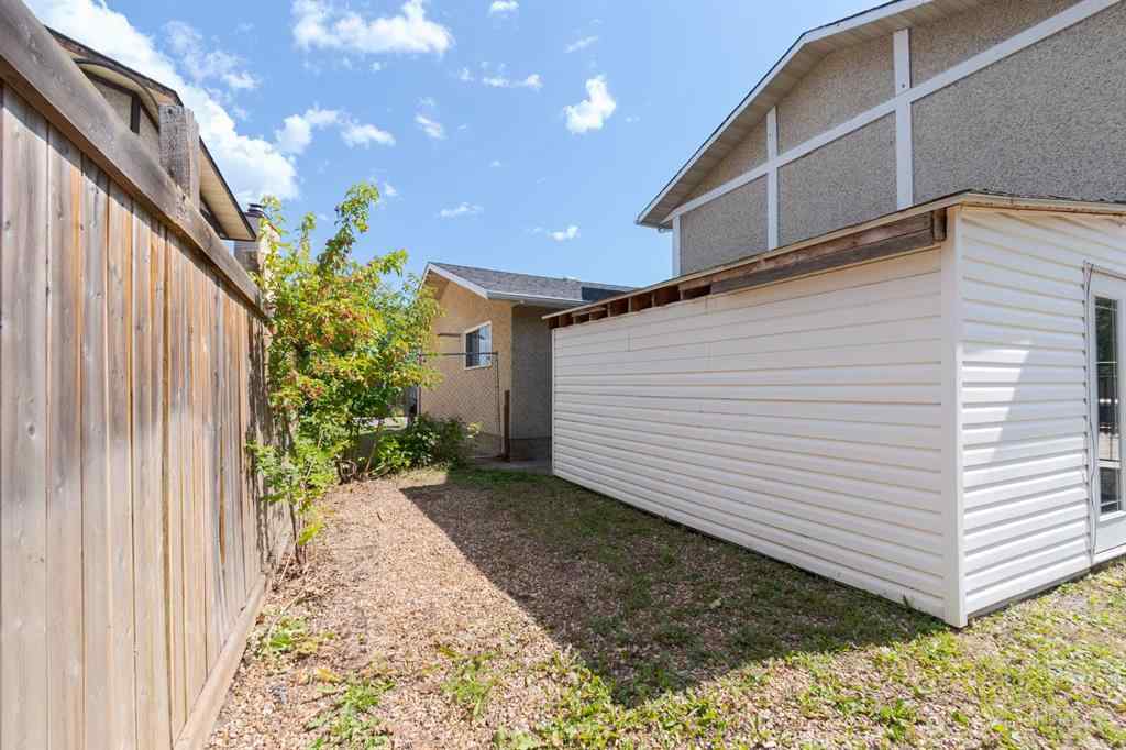 MLS® A2244628 - 182 Sifton Avenue  in Thickwood Fort McMurray, Residential