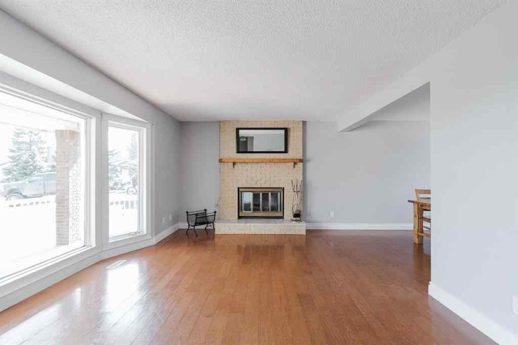 MLS® A2244628 - 182 Sifton Avenue  in Thickwood Fort McMurray, Residential