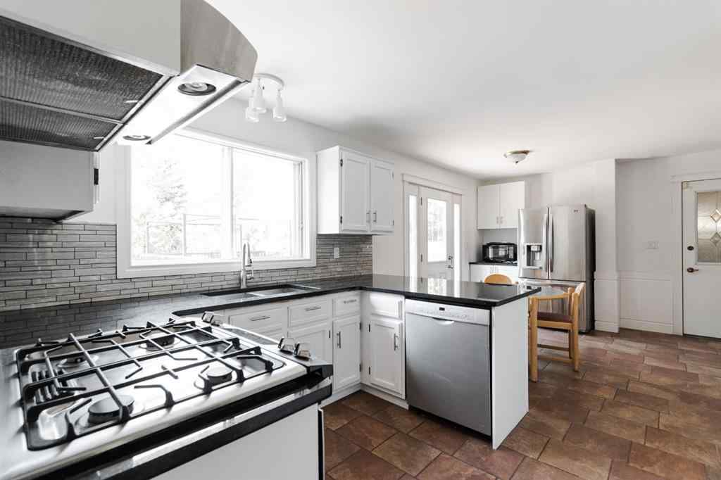 MLS® A2244628 - 182 Sifton Avenue  in Thickwood Fort McMurray, Residential