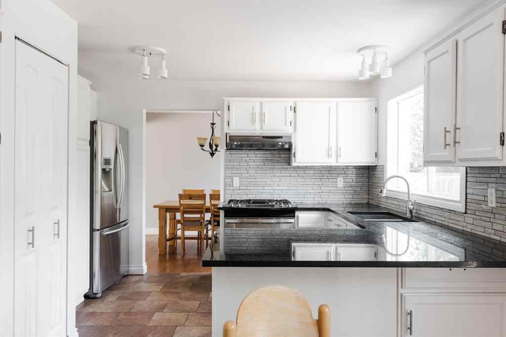 MLS® A2244628 - 182 Sifton Avenue  in Thickwood Fort McMurray, Residential