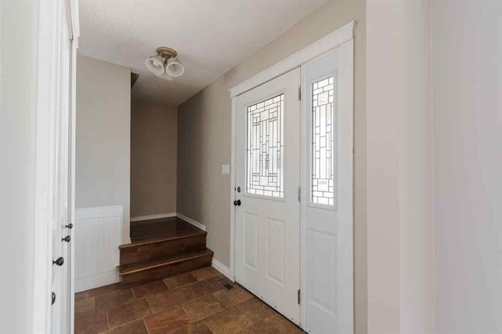MLS® A2244628 - 182 Sifton Avenue  in Thickwood Fort McMurray, Residential