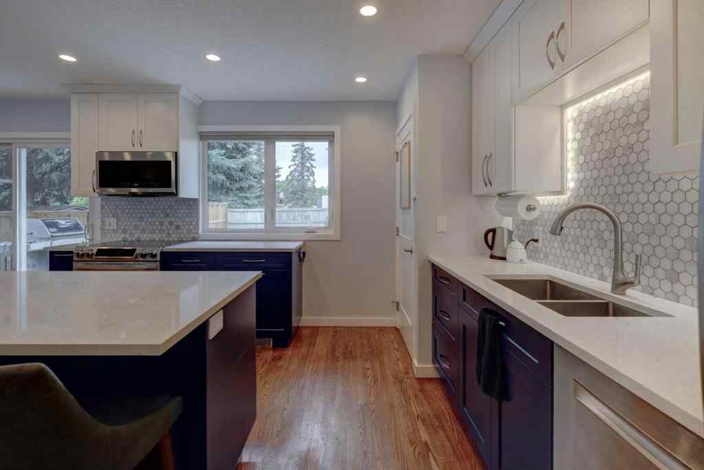 MLS® A2244633 - 3803 19 Street NW in Charleswood Calgary, Residential