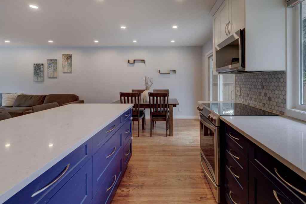 MLS® A2244633 - 3803 19 Street NW in Charleswood Calgary, Residential