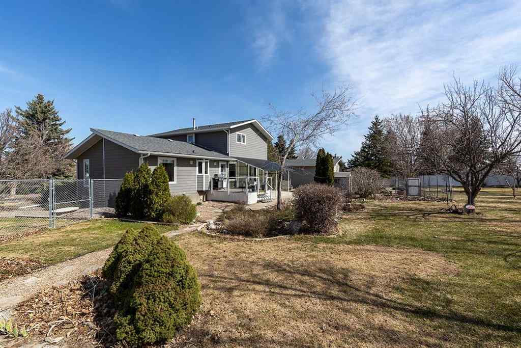 MLS® A2244636 - 854 5 Avenue  in NONE Dunmore, Residential
