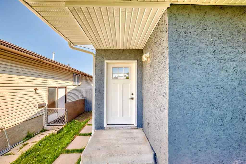 MLS® A2244637 - 8428 Berkley Road NW in Beddington Heights Calgary, Residential