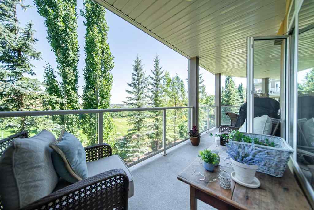 MLS® A2244642 - Unit #205 4 Hemlock Crescent SW in Spruce Cliff Calgary, Residential