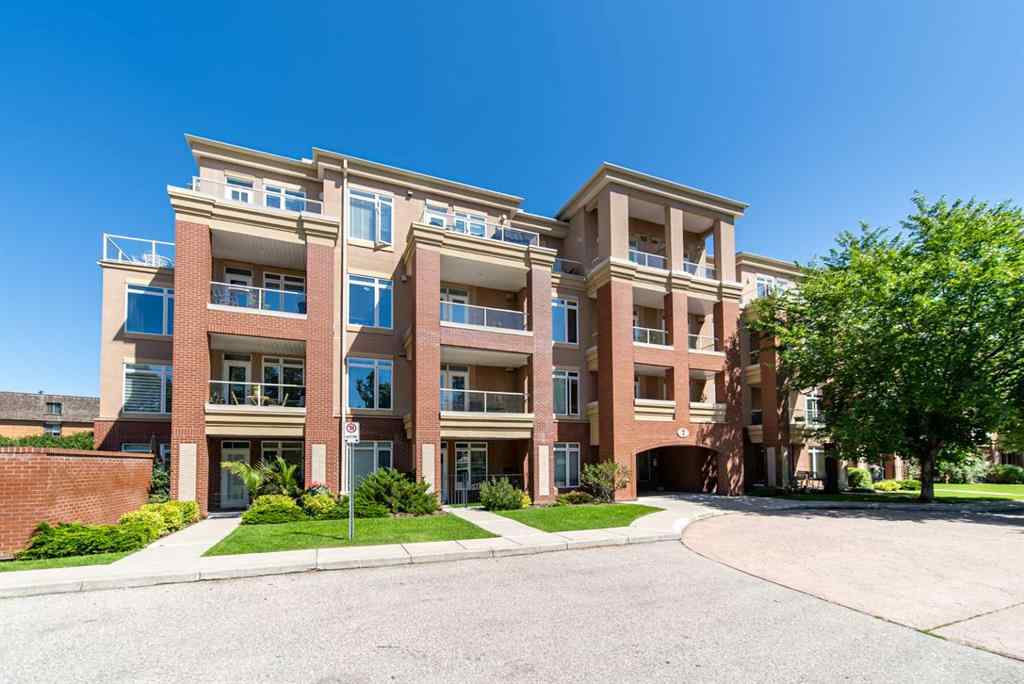 MLS® A2244642 - Unit #205 4 Hemlock Crescent SW in Spruce Cliff Calgary, Residential