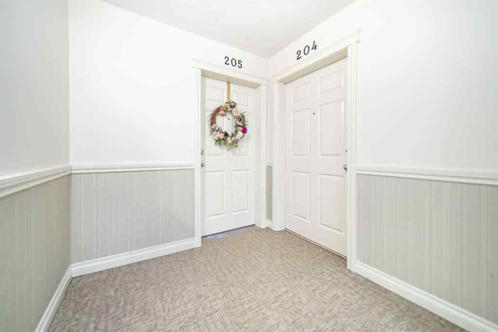 MLS® A2244642 - Unit #205 4 Hemlock Crescent SW in Spruce Cliff Calgary, Residential