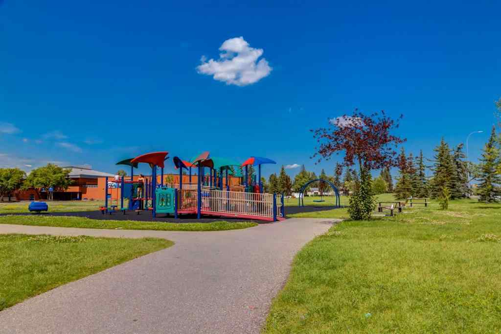MLS® A2244651 - Unit #21 5425 Pensacola Crescent SE in Penbrooke Meadows Calgary, Residential