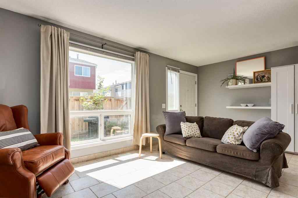 MLS® A2244651 - Unit #21 5425 Pensacola Crescent SE in Penbrooke Meadows Calgary, Residential