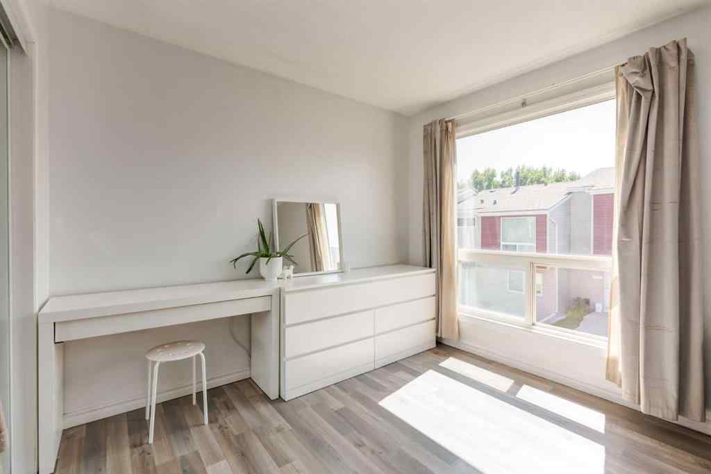 MLS® A2244651 - Unit #21 5425 Pensacola Crescent SE in Penbrooke Meadows Calgary, Residential