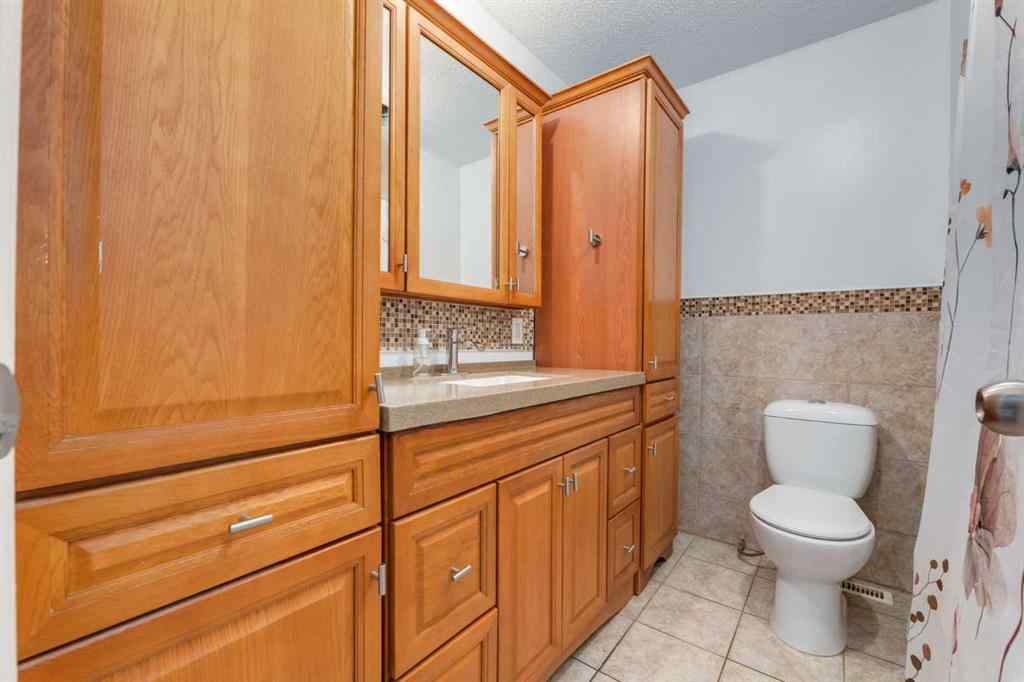 MLS® A2244651 - Unit #21 5425 Pensacola Crescent SE in Penbrooke Meadows Calgary, Residential