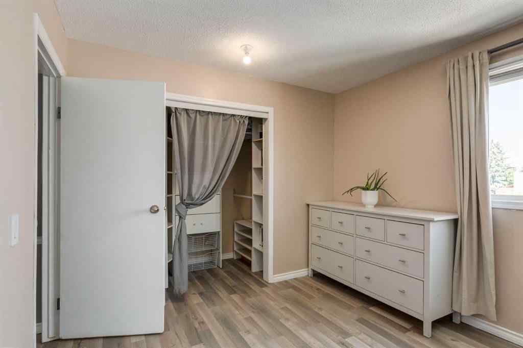 MLS® A2244651 - Unit #21 5425 Pensacola Crescent SE in Penbrooke Meadows Calgary, Residential