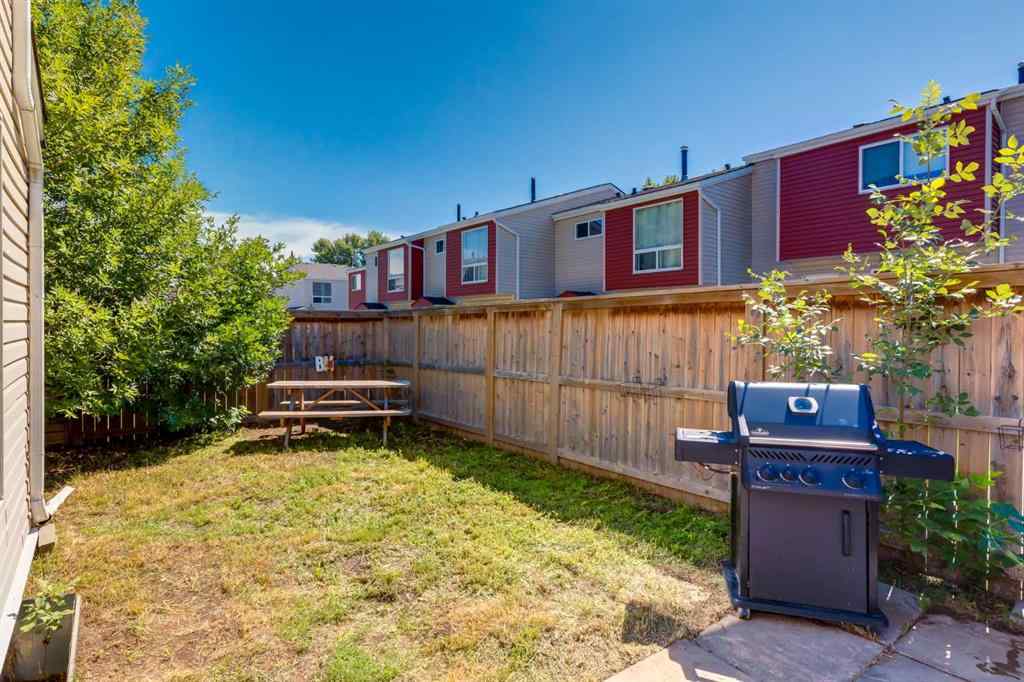 MLS® A2244651 - Unit #21 5425 Pensacola Crescent SE in Penbrooke Meadows Calgary, Residential